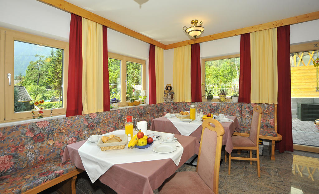 Hotel Haus Gisela Oetz Exteriér fotografie